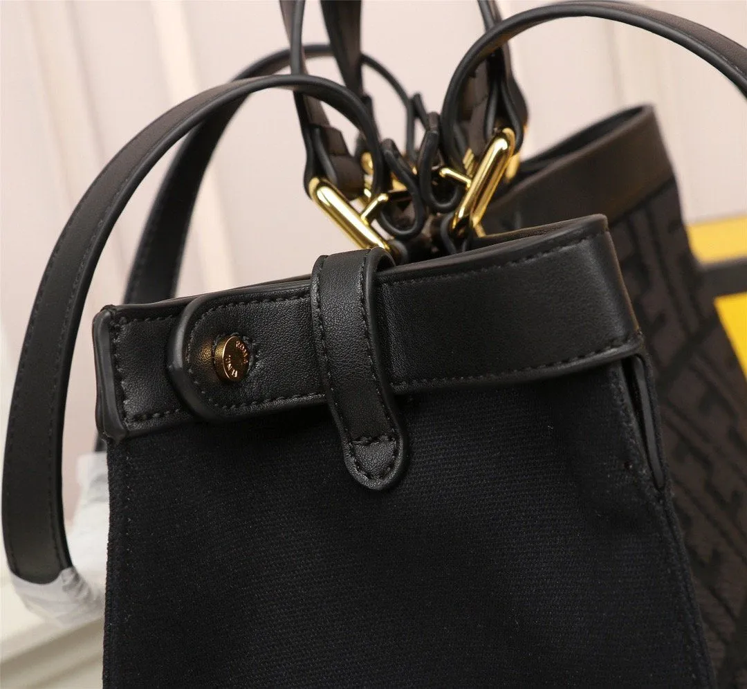 EN   Designer bags by Fendi 085